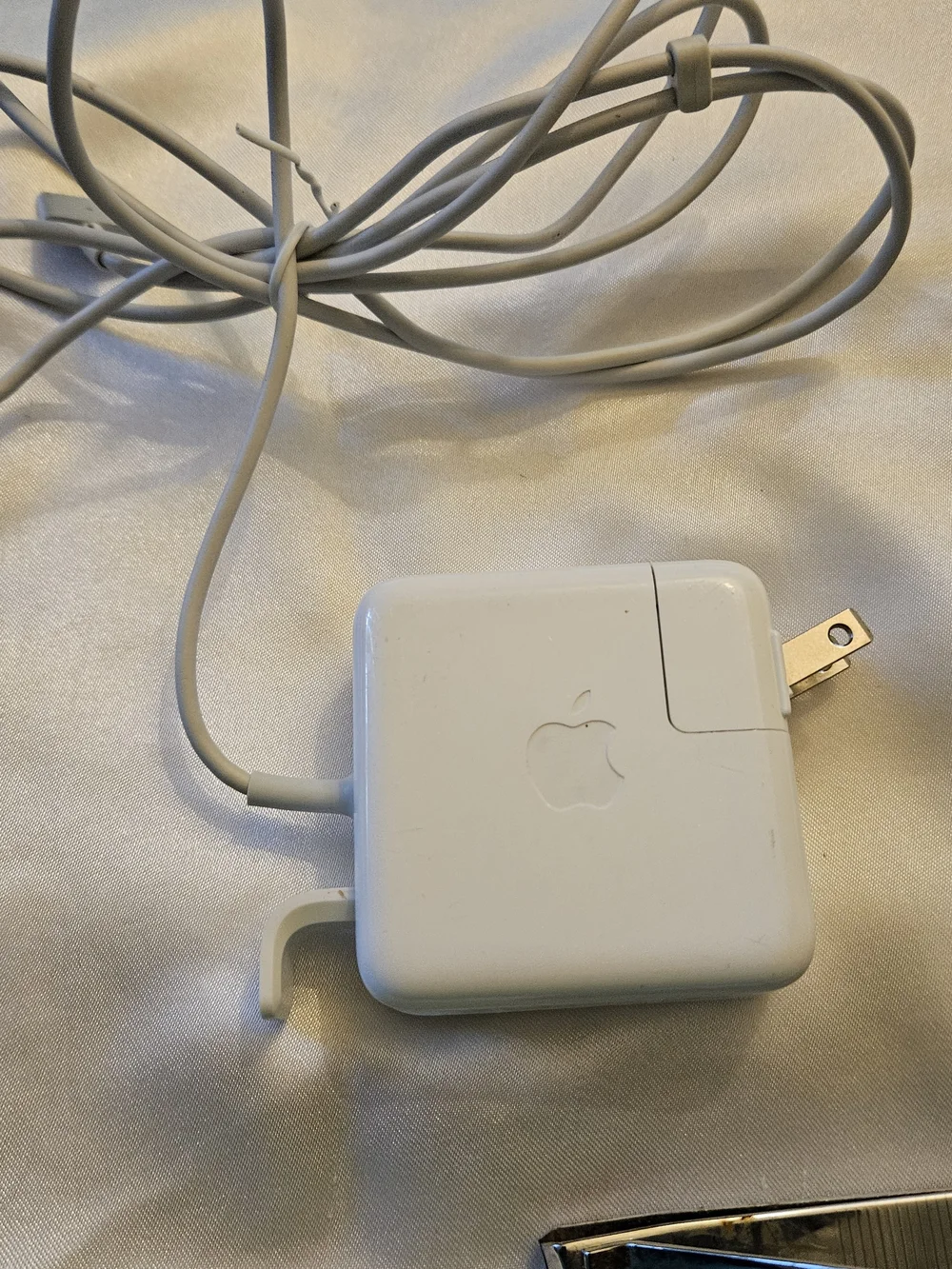 Apple MagSafe Power Adapter White